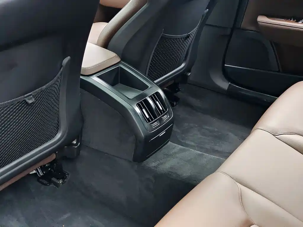 Volvo S90 — миниатюра 9