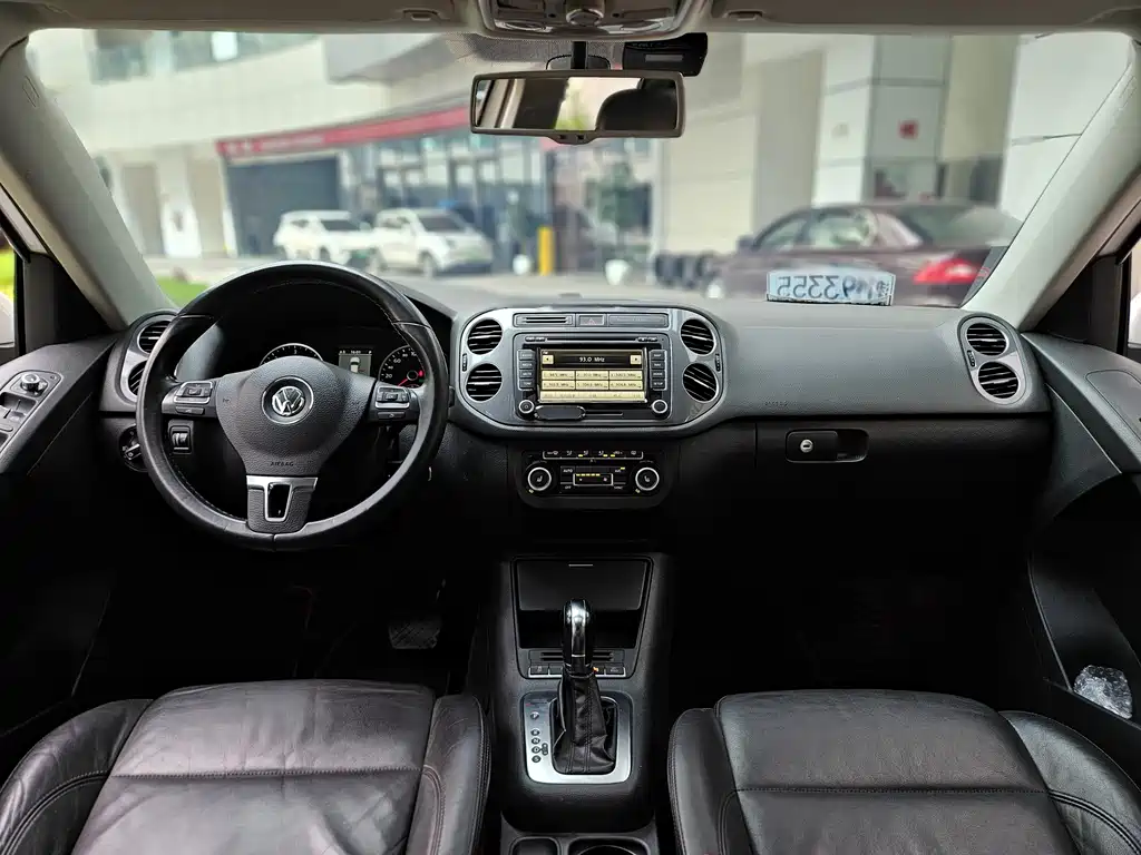 Volkswagen Tiguan — миниатюра 19