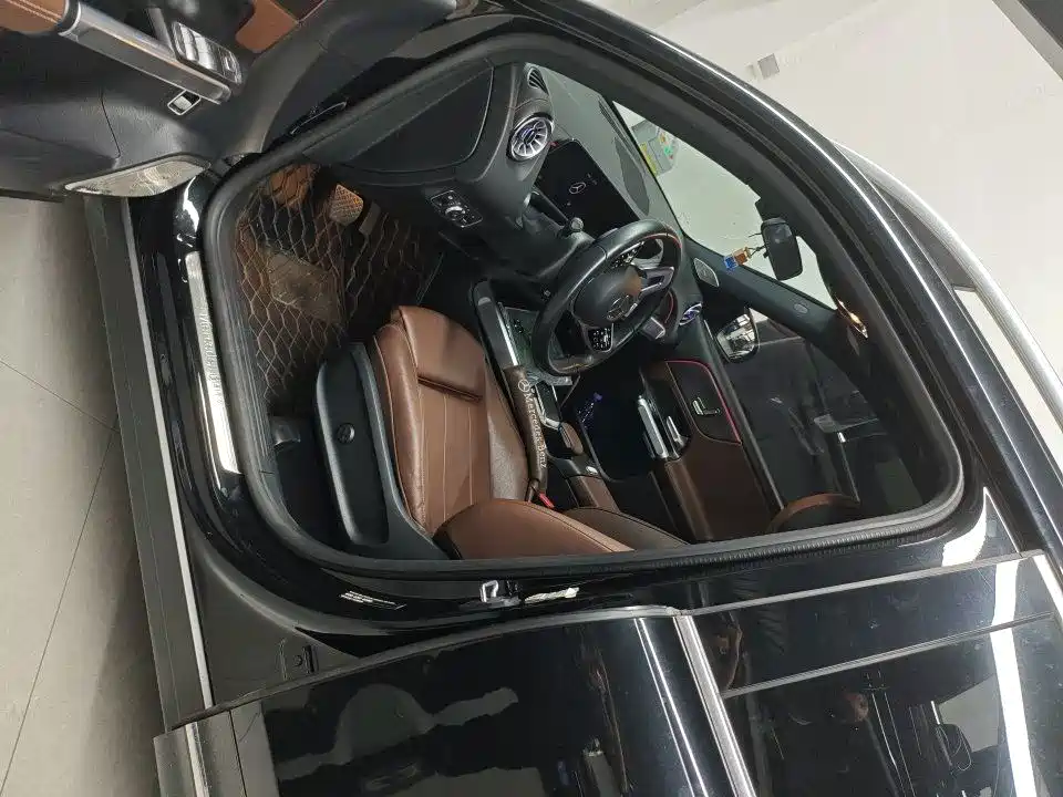 Mercedes-Benz GLB — миниатюра 4
