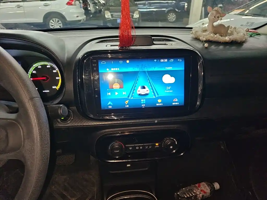 Roewe Clever — миниатюра 13