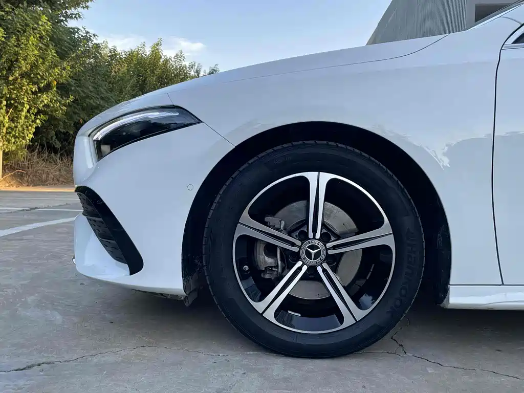 Mercedes-Benz A-Class — миниатюра 8