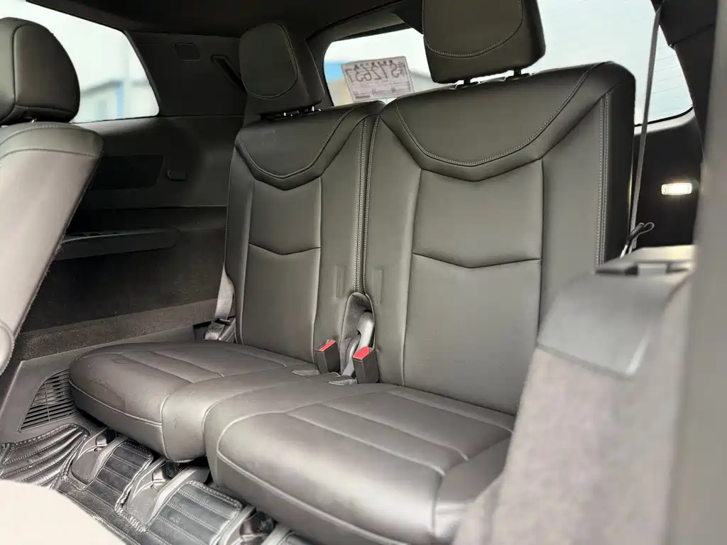 Cadillac XT6 — миниатюра 10