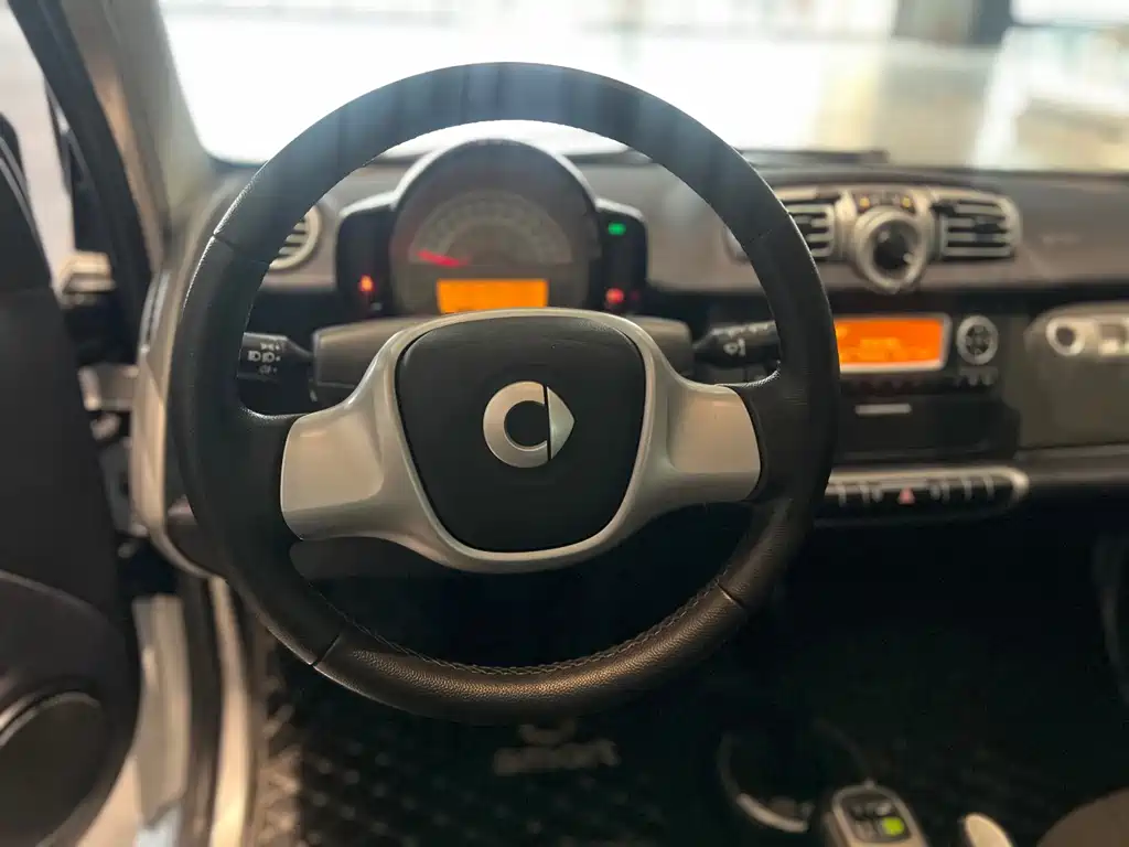 smart Smart Fortwo — миниатюра 11