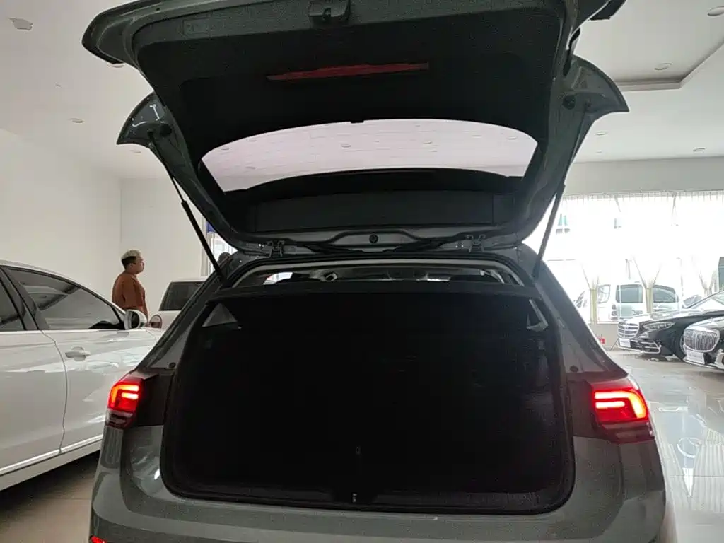 Volkswagen Golf — миниатюра 19