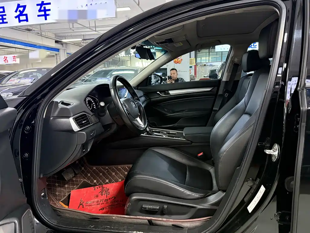 Honda Accord — миниатюра 4