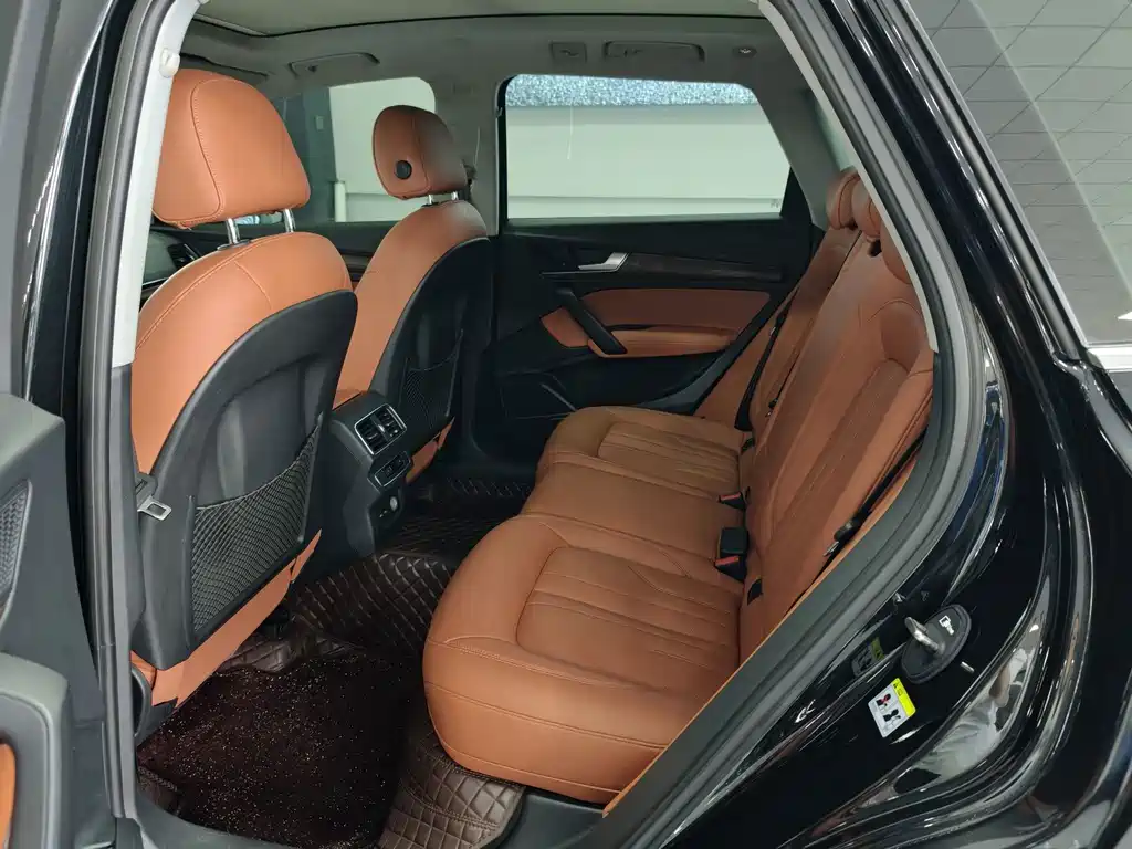 Audi Q5L — миниатюра 15