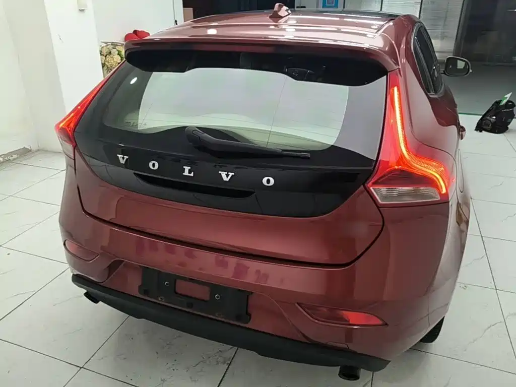 Volvo V40 — миниатюра 6