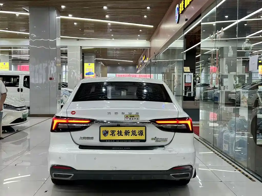 Roewe i6 MAX New Energy — миниатюра 10