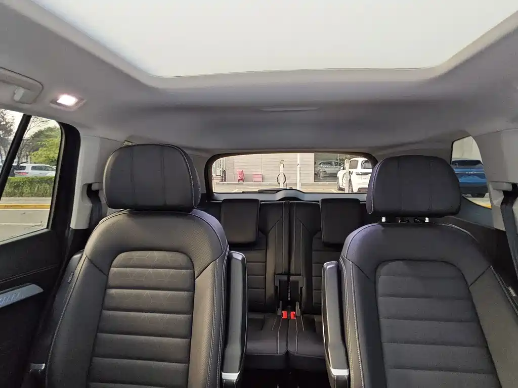 Volkswagen Talagon — миниатюра 9