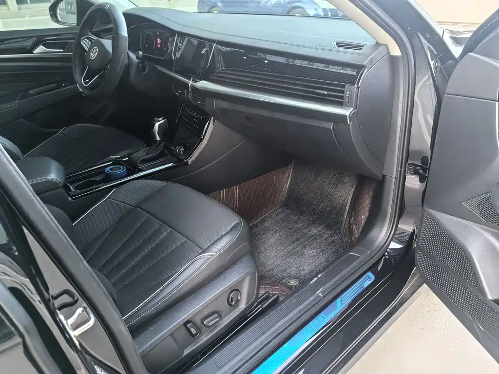 Volkswagen Passat — миниатюра 13