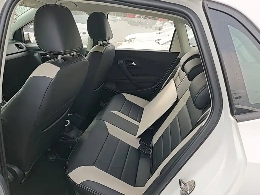 Volkswagen Polo — миниатюра 17