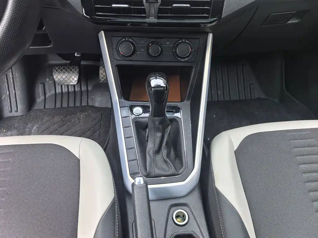 Volkswagen Polo — миниатюра 14