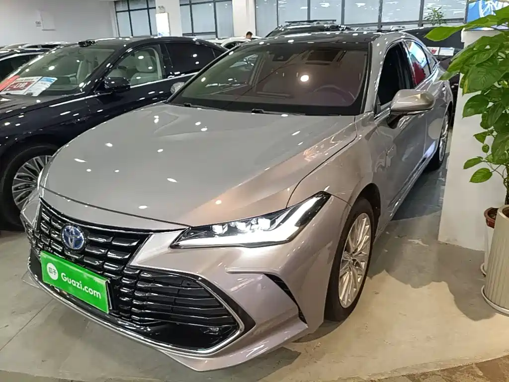Toyota Avalon — миниатюра 2