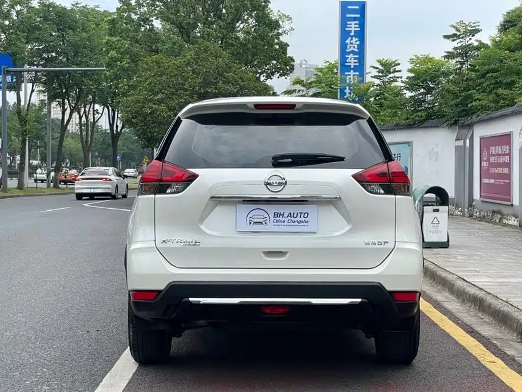 Nissan X-Trail — миниатюра 6