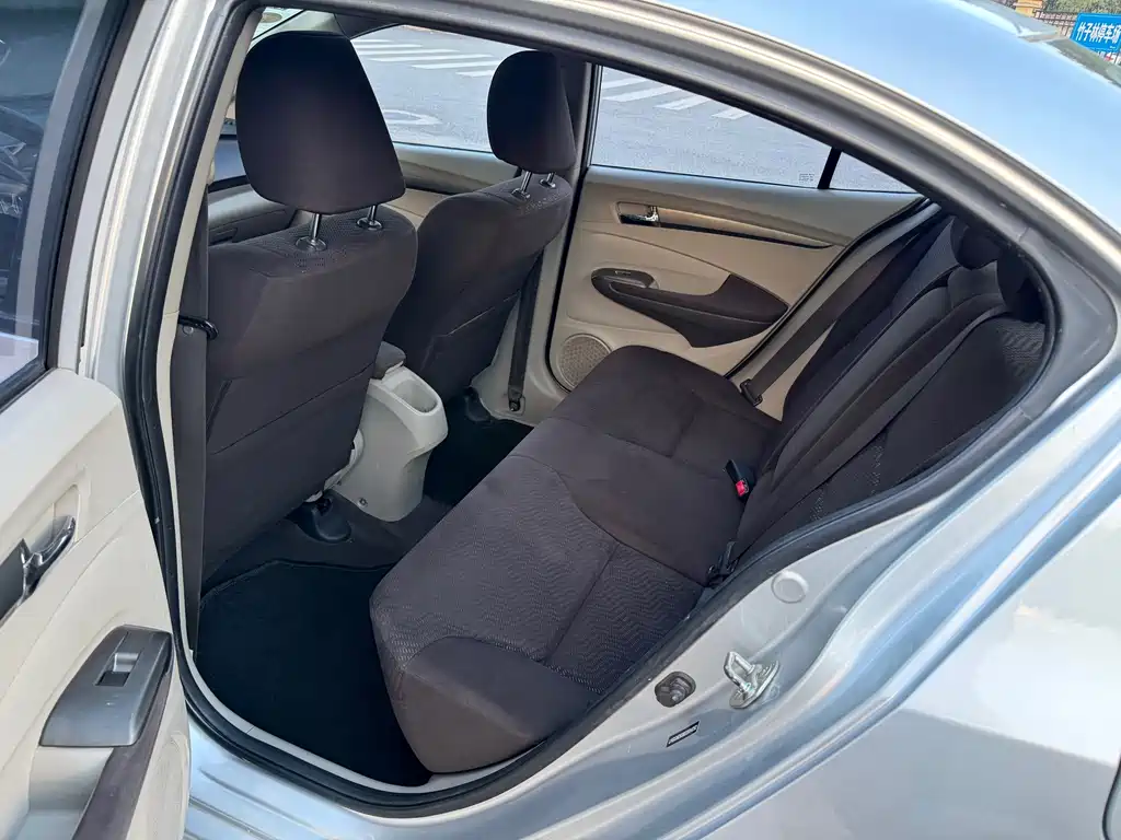 Honda City Classic — миниатюра 6