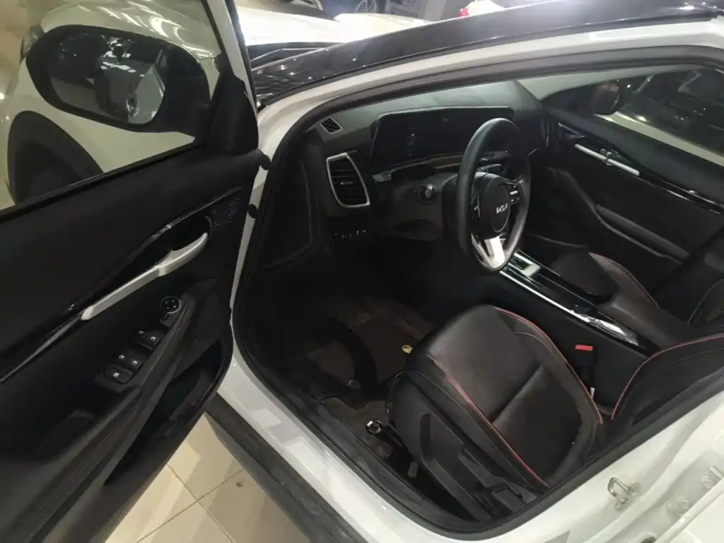Kia Seltos — миниатюра 16