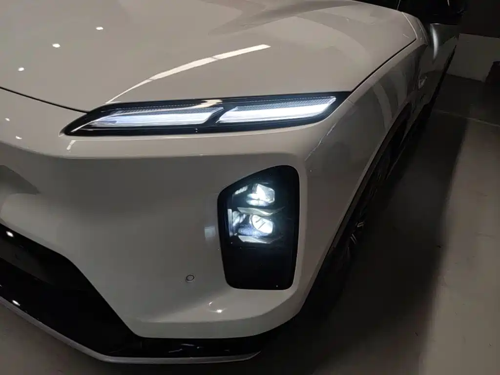 NIO ES6 — миниатюра 24