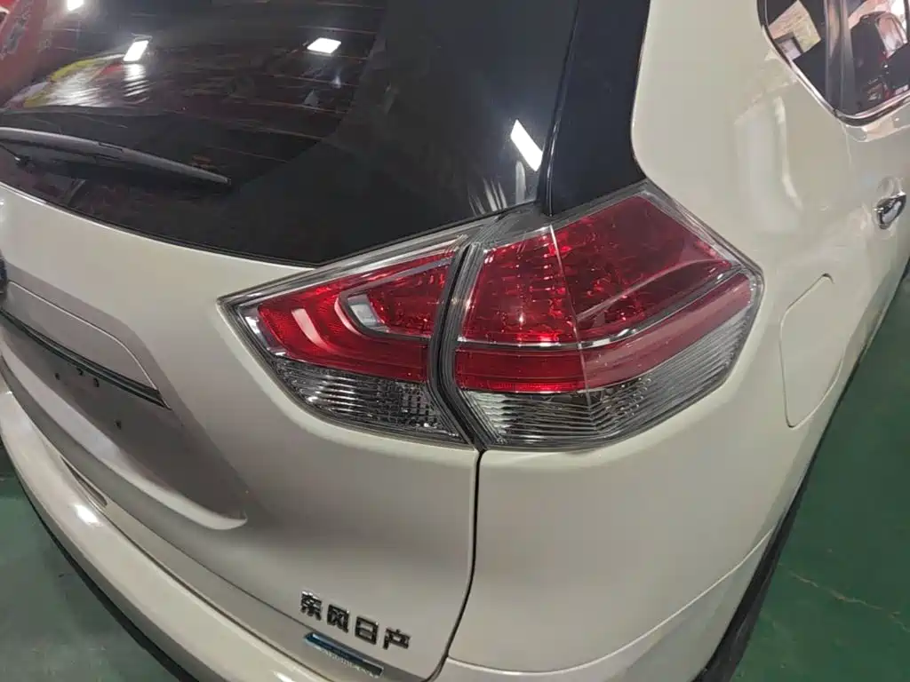 Nissan X-Trail — миниатюра 8