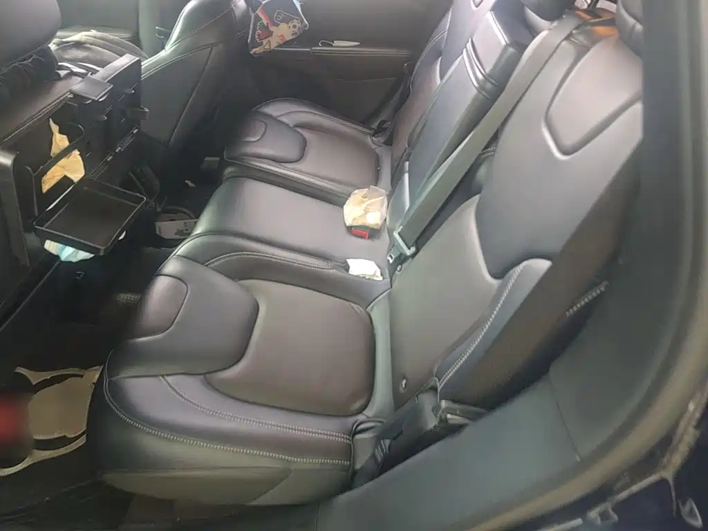 Jeep Cherokee — миниатюра 22