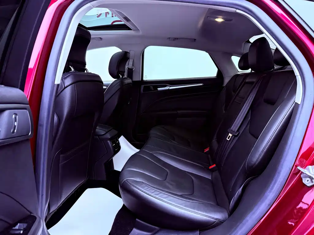 Ford Mondeo — миниатюра 20