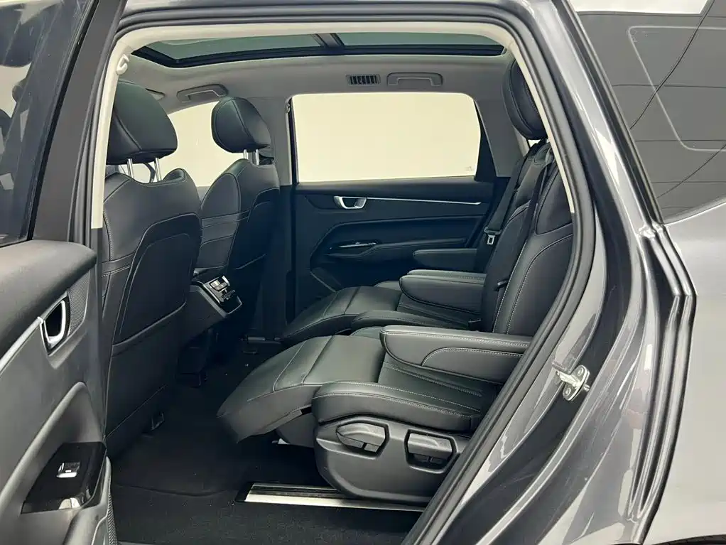 Wuling Victory — миниатюра 14