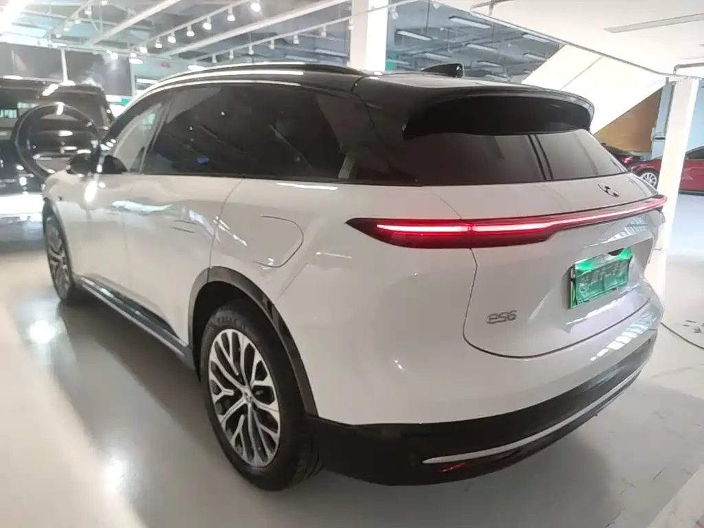 NIO ES6 — миниатюра 5