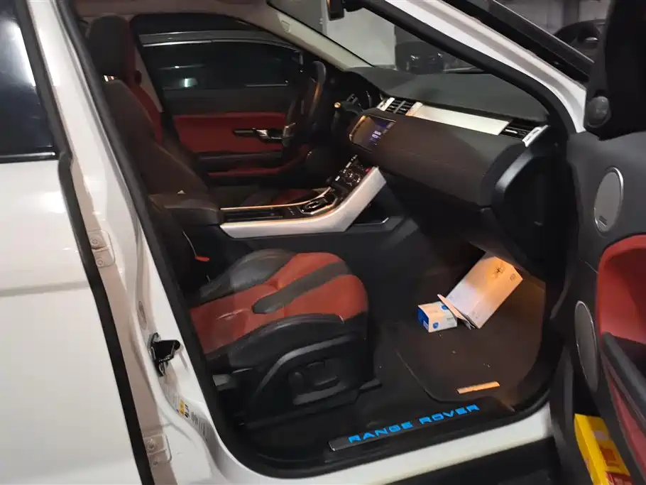 Land Rover Range Rover Evoque 2013 2.0T 5