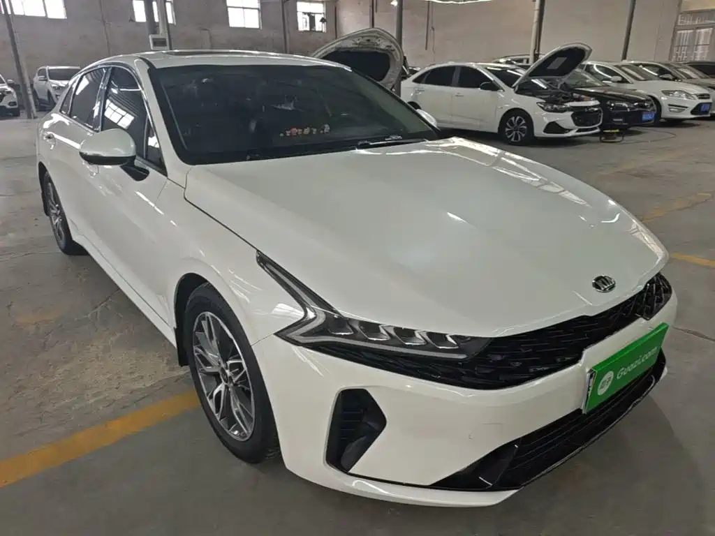Kia K5 — миниатюра 4