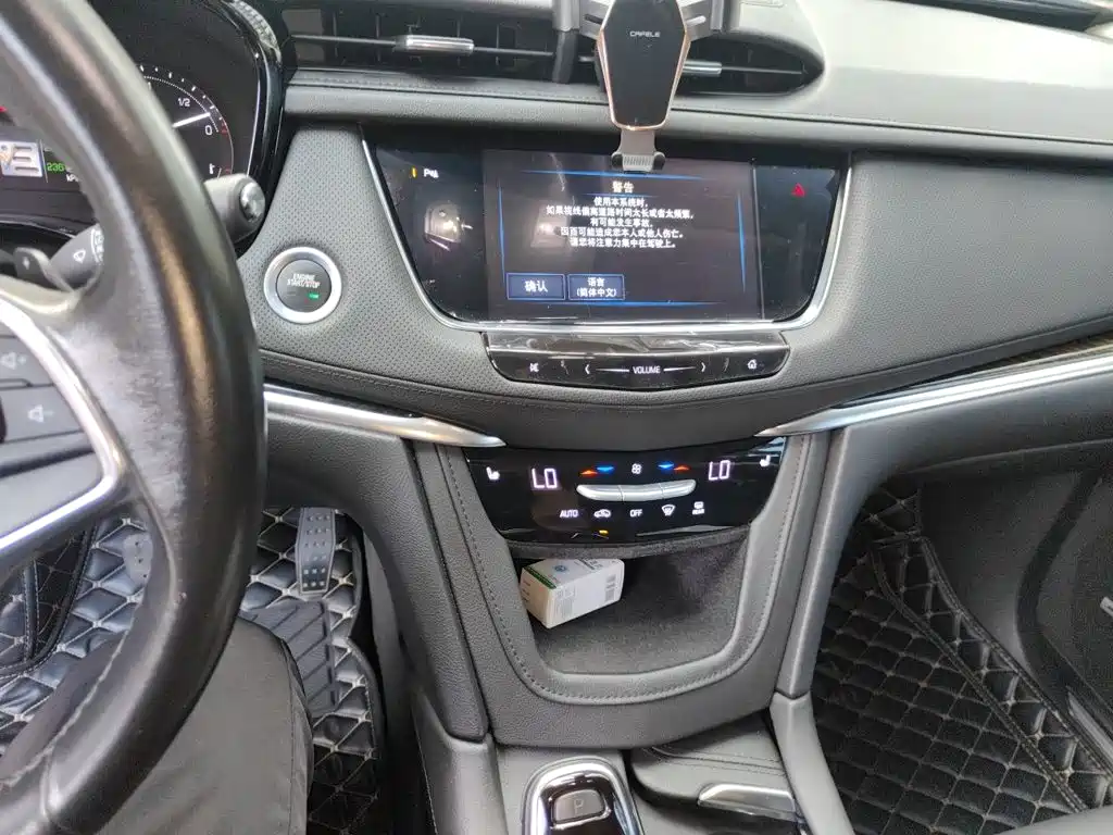 Cadillac XT5 — миниатюра 6