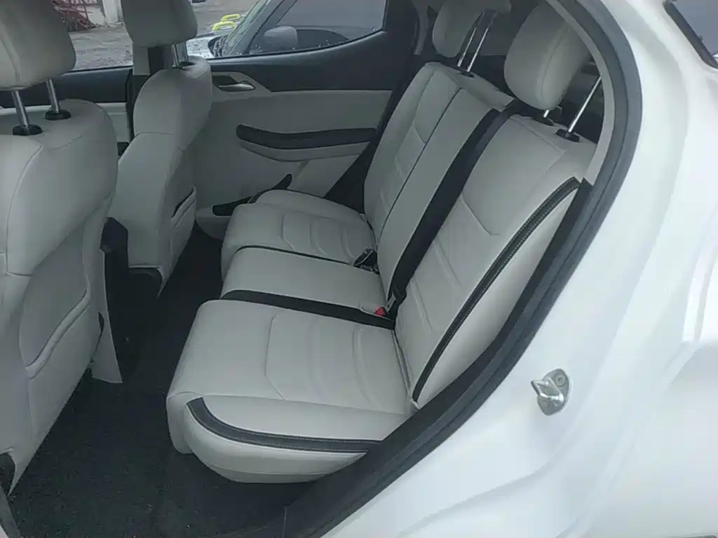 BYD Yuan Pro — миниатюра 17
