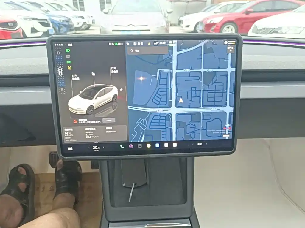 Tesla Model 3 — миниатюра 13