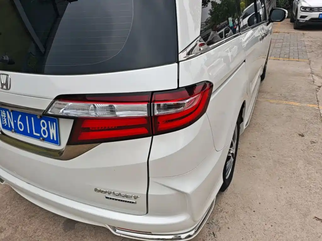 Honda Odyssey — миниатюра 8