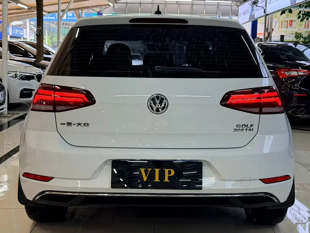 Volkswagen Golf 2020 200TSI DSG Comfort