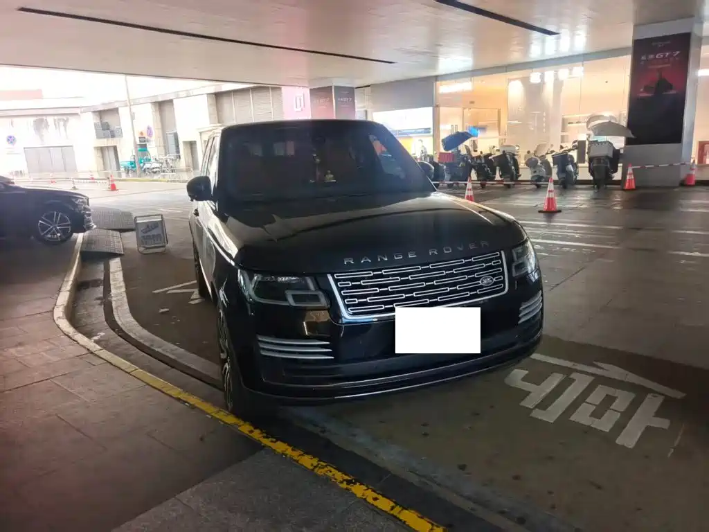 Land Rover Range Rover — миниатюра 4