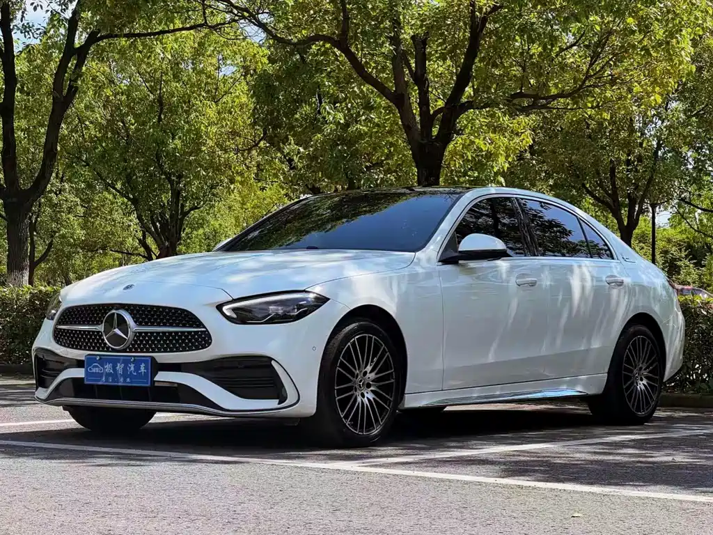 Mercedes-Benz C-Class 2025