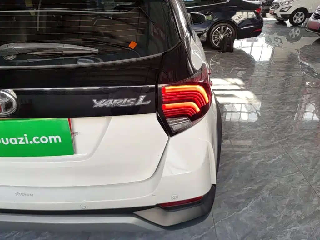 Toyota Yaris L — миниатюра 8