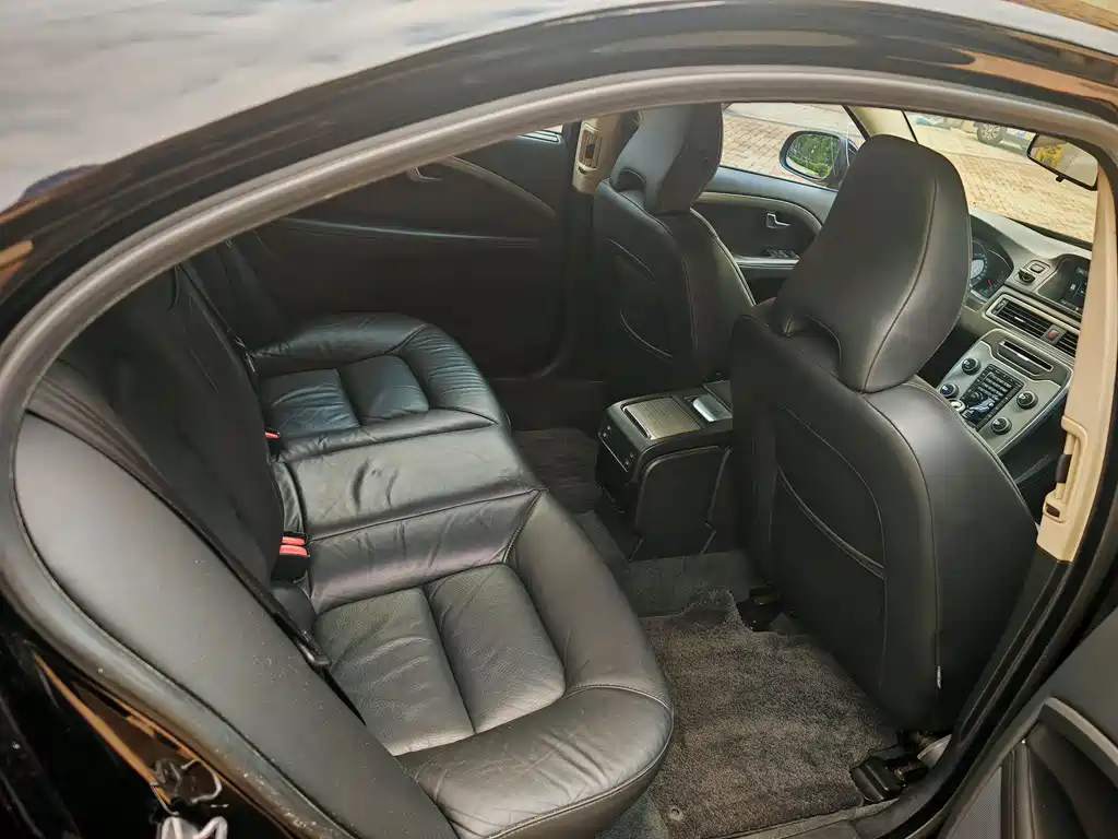 Volvo S80L — миниатюра 8