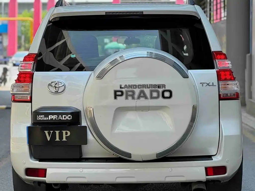 Toyota Land Cruiser Prado 2013 2.7L AT
