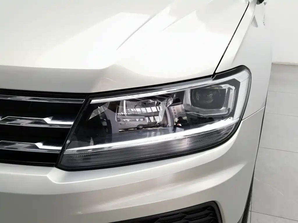Volkswagen Tiguan L — миниатюра 7