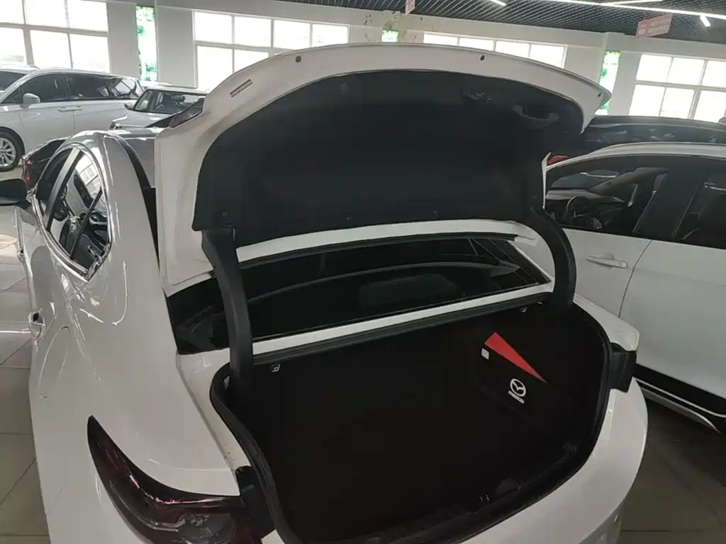Mazda 3 Axela — миниатюра 19