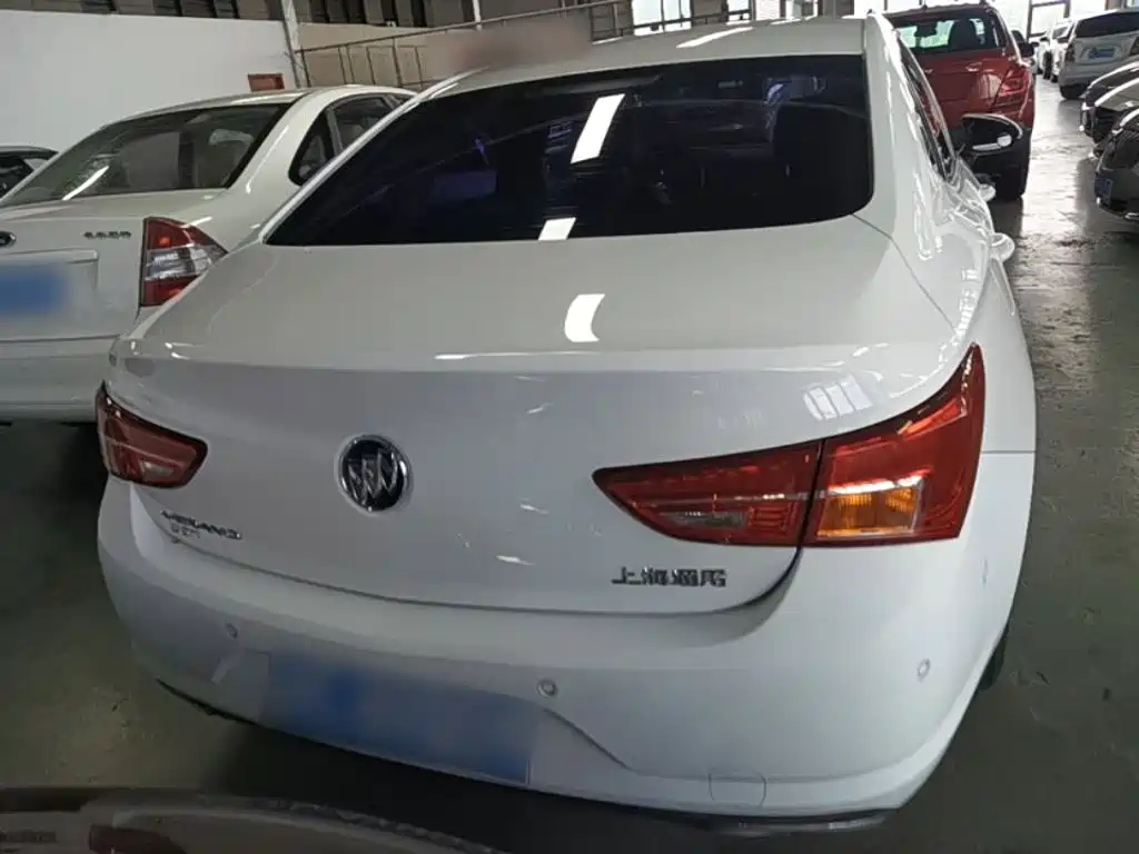 Buick Verano — миниатюра 6