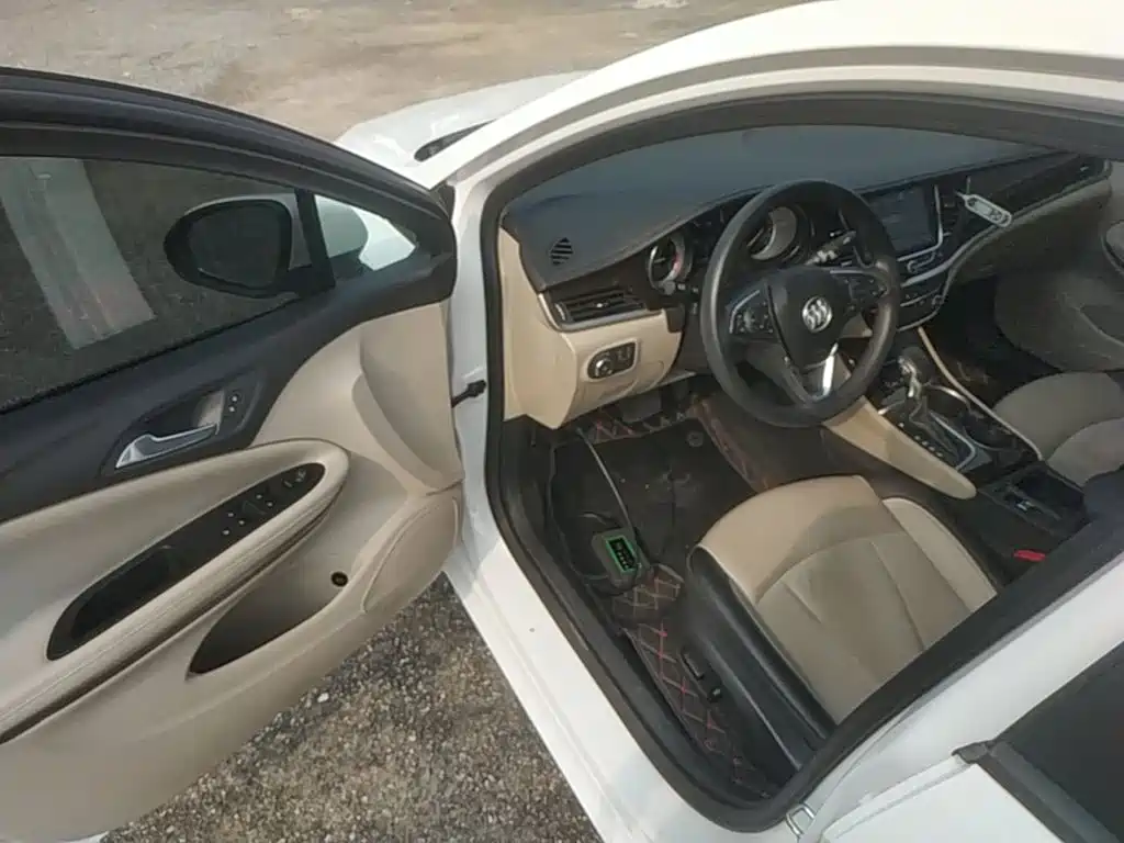 Buick Verano — миниатюра 16