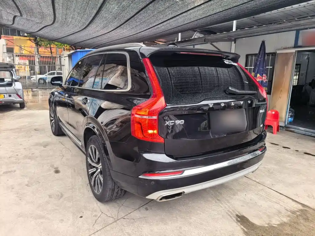 Volvo XC90 2021 B6 Luxury 7 мест