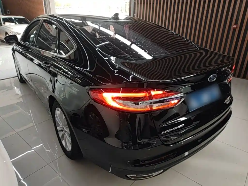Ford Mondeo — миниатюра 5