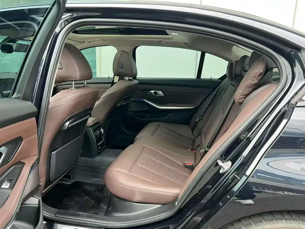 BMW 3 Series — миниатюра 8