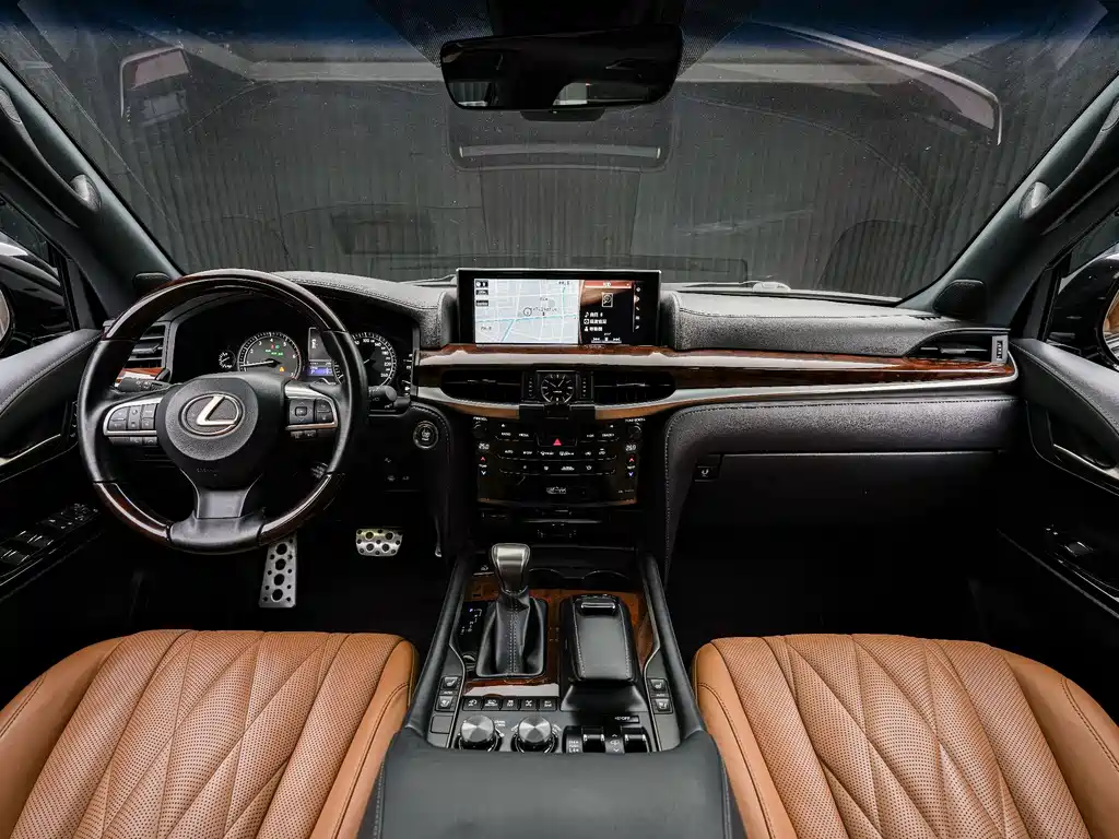 Lexus LX — миниатюра 7