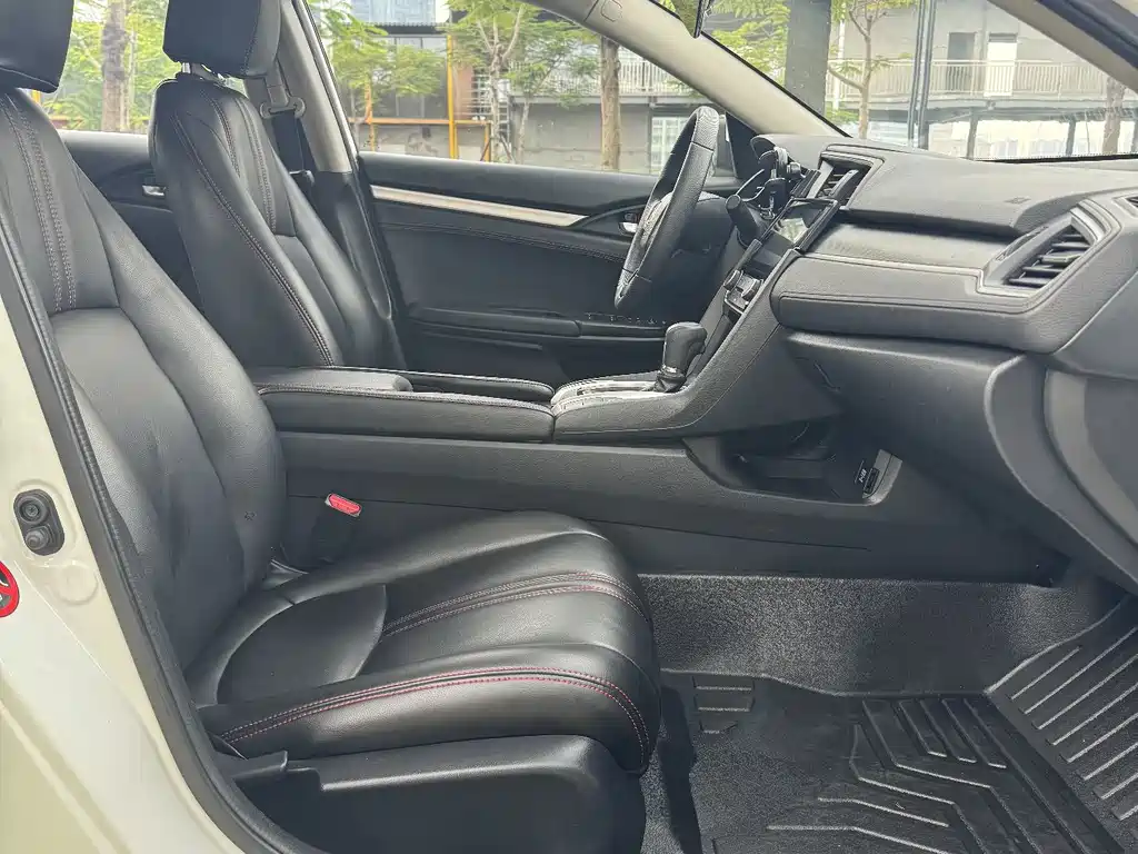 Honda Civic — миниатюра 15