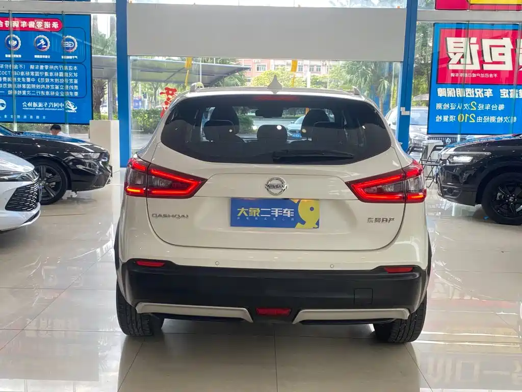 Nissan Qashqai — миниатюра 11