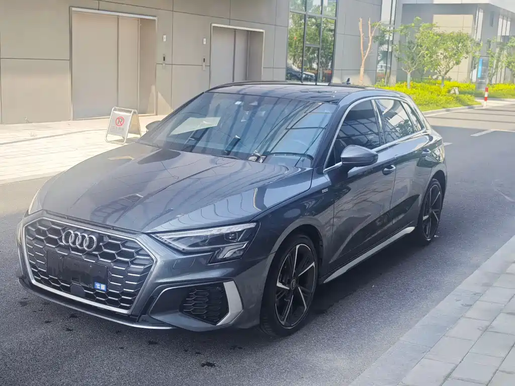 Купить Audi A3