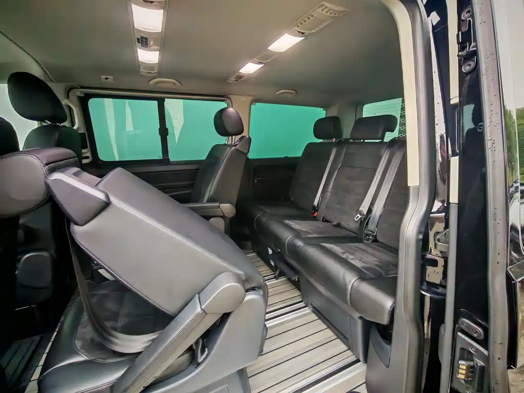 Volkswagen Multivan — миниатюра 9